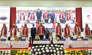 *गुरुघासीदास केंद्रीय विश्वविद्यालय के 11 वें दीक्षांत समारोह में शामिल हुए उपराष्ट्रपति जगदीप धनखड़,कहा असफलता से घबराएं नहीं, जीवन में सीख लेते हुए आगे बढ़ें*