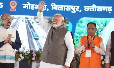*प्रधानमंत्री नरेंद्र मोदी ने दी आज छत्तीसगढ़ को 33 हजार 700 करोड़ रुपए की विकास परियोजनाओं की सौगात : मुख्यमंत्री विष्णुदेव साय ने जताया आभार*