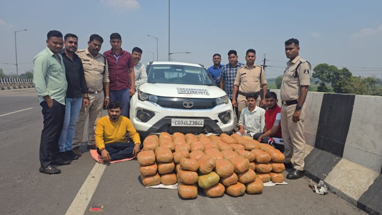 *बिलासपुर पुलिस की बड़ी कार्रवाई, चेकिंग पॉइंट पर टाटा नेक्साॅन कार से 100 किलो गांजा बरामद,तीन आरोपी गिरफ्तार,प्रधानमंत्री आगमन के मद्देनजर की जा रही थी गाड़ियों की जांच*