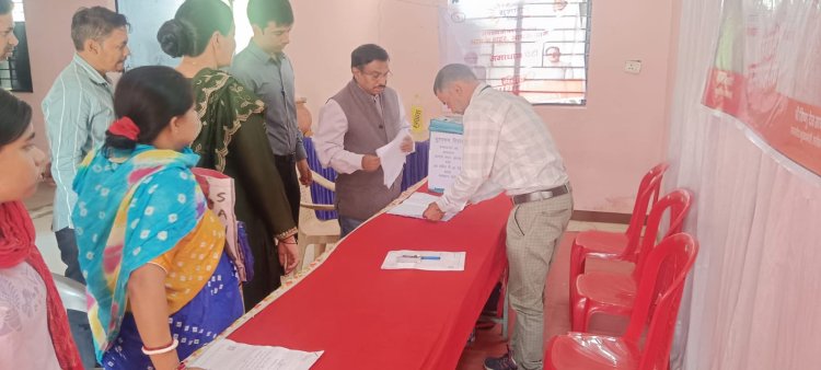 *सुशासन तिहार शिविरों का संभागायुक्त कावरें ने लिया जायज़ा*