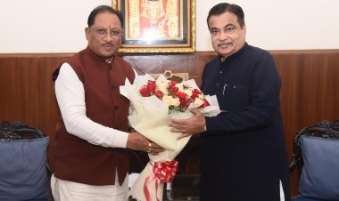 छत्तीसगढ़ के मुख्यमंत्री की केंद्रीय मंत्री नितिन गडकरी से हुई मुलाकात- रायपुर के चार नए पुलों का भूमि पूजन जल्द
