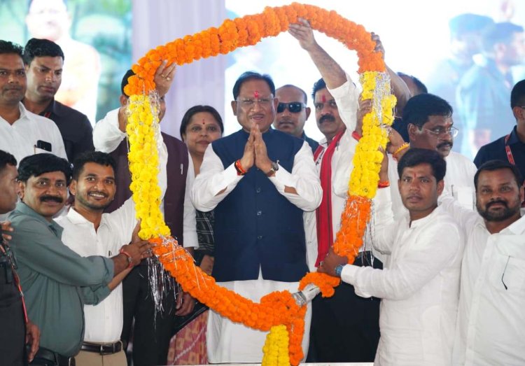 मुख्यमंत्री ने धमतरी जिले को दी 83 करोड़ से अधिक के विकास कार्यों की सौगात