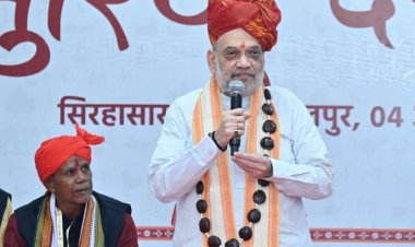 मुरिया दरबार में शामिल हुए केंद्रीय गृह मंत्री श्री अमित शाह, मांझी-चालकी से किया सीधा संवाद