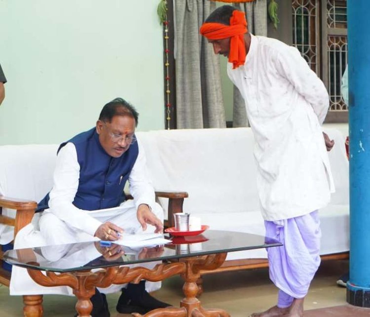 मुख्यमंत्री श्री विष्णु देव साय ने बगिया में सुनी आम जनता की समस्याएं
