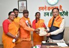 मुख्यमंत्री से अखिल विश्व गायत्री परिवार के सदस्यों ने सौजन्य मुलाकात की
