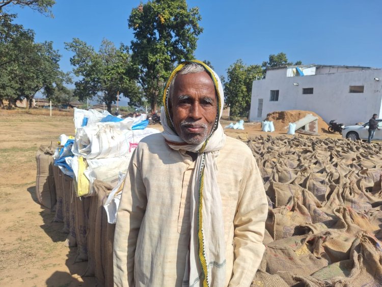 मृणाल मंडल ने धान विक्रय का सही मूल्य मिला