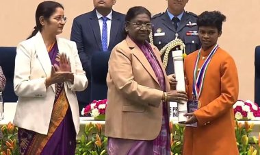 *जूडो में उत्कृष्ट प्रदर्शन पर योगिता मंडावी राष्ट्रीय बाल पुरस्कार से सम्मानित: मुख्यमंत्री श्री विष्णुदेव साय ने दी बधाई और शुभकामनाएं*