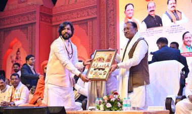 *मोरध्वज आरंग महोत्सव 2026 का भव्य समापन, मुख्यमंत्री ने विकास से जुड़ी अहम घोषणाएँ कीं*