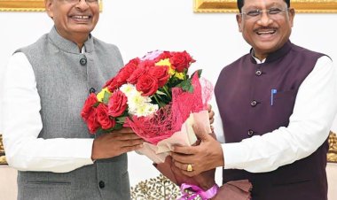 *मुख्यमंत्री श्री विष्णुदेव साय से केंद्रीय कृषि मंत्री श्री शिवराज सिंह चौहान ने की सौजन्य मुलाकात*