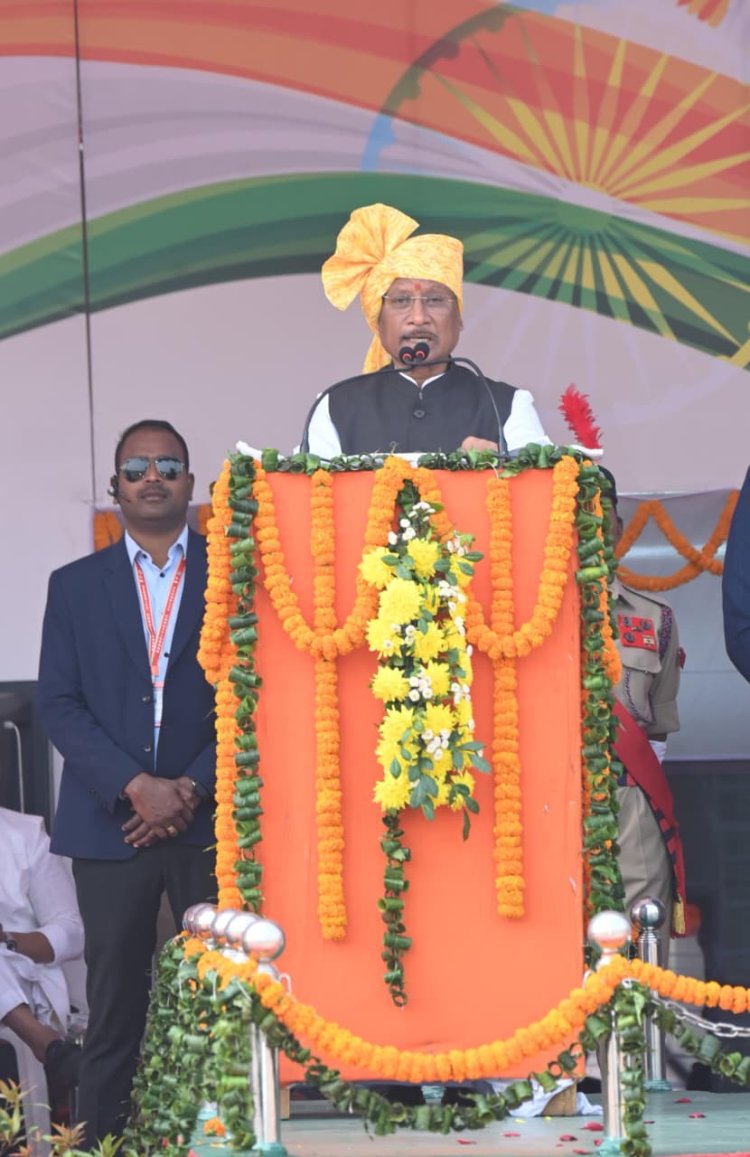 *कर्तव्य पथ पर गूंजा छत्तीसगढ़ के जनजातीय शौर्य का इतिहास*