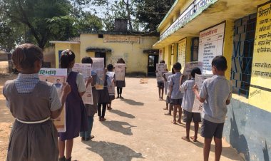 विद्यार्थियों की दिनचर्या में शामिल हुआ अखबार वाचन