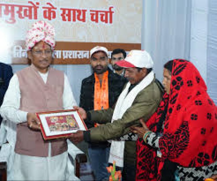 *सुदूर अंचलों के श्रद्धालुओं को मिला अयोध्या धाम का सौभाग्य, मुख्यमंत्री ने कहा — यही जनसेवा की प्रेरणा*