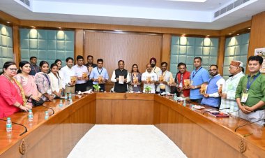 *यात्रा वृत्तांत से सजीव होती है इतिहास और संस्कृति की तस्वीर- मुख्यमंत्री श्री साय*