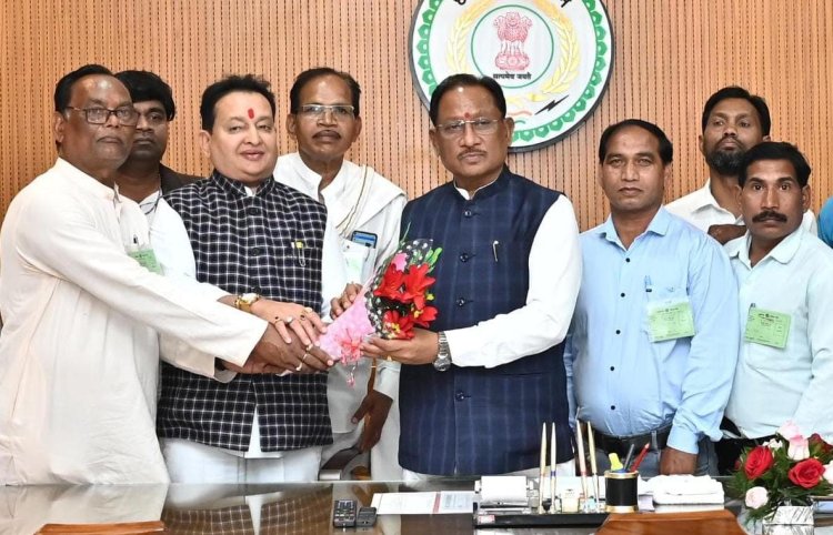 *फुले-नकुल-अम्बेडकर जयंती मेला महोत्सव के लिए मुख्यमंत्री को मिला आमंत्रण*