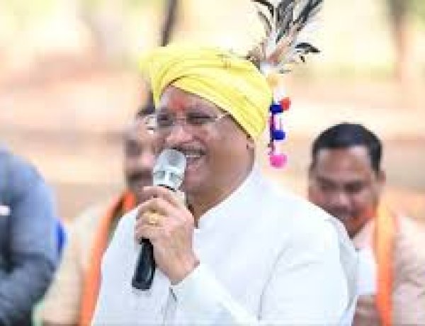 *सुशासन तिहार के तहत मुख्यमंत्री श्री विष्णु देव साय पहुँचे अबूझमाड़ के गारपा, जन चौपाल में ग्रामीणों से किया सीधा संवाद*
