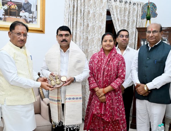 *किसान हितैषी नीतियों ने दिलाई छत्तीसगढ़ को नई पहचान: छत्तीसगढ़ के कृषि विकास मॉडल का अध्ययन करने पहुंचा महाराष्ट्र का विधायक दल*