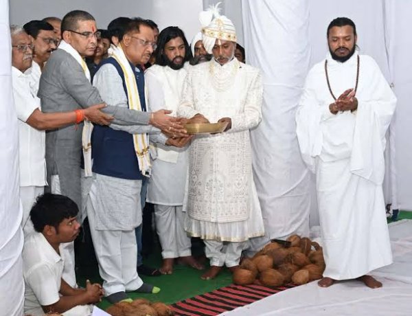 *अंतर्राष्ट्रीय कलाकार दिवस पर बानबरद में आयोजित पंडवानी महासम्मेलन में शामिल हुए मुख्यमंत्री श्री विष्णुदेव साय*