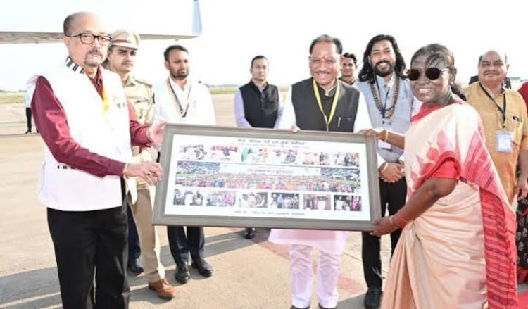 *राष्ट्रपति श्रीमती द्रौपदी मुर्मु छत्तीसगढ़ प्रवास के पश्चात रायपुर से हुईं रवाना*